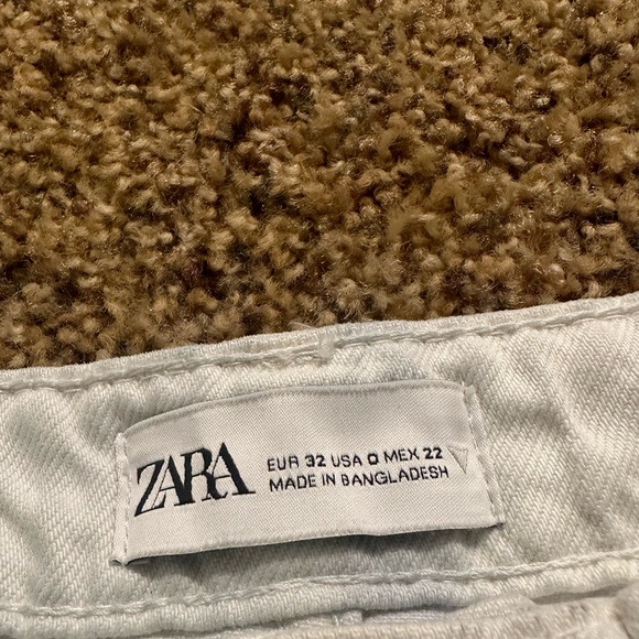 Zara shorts - Picture 3 of 3